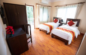 Nepal - Kathmandu Sunny Hotel Oct18-1469